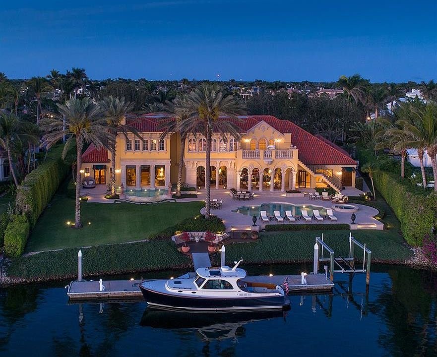 Naples waterfront home and private boat dock